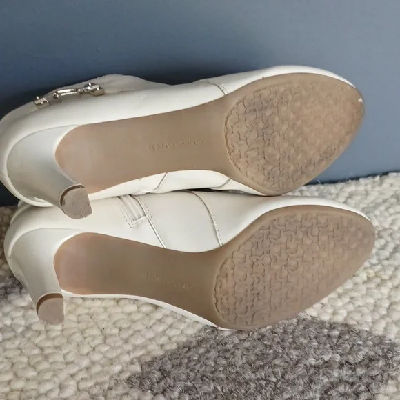 Bandolino Leather Booties - Picture 12 of 16